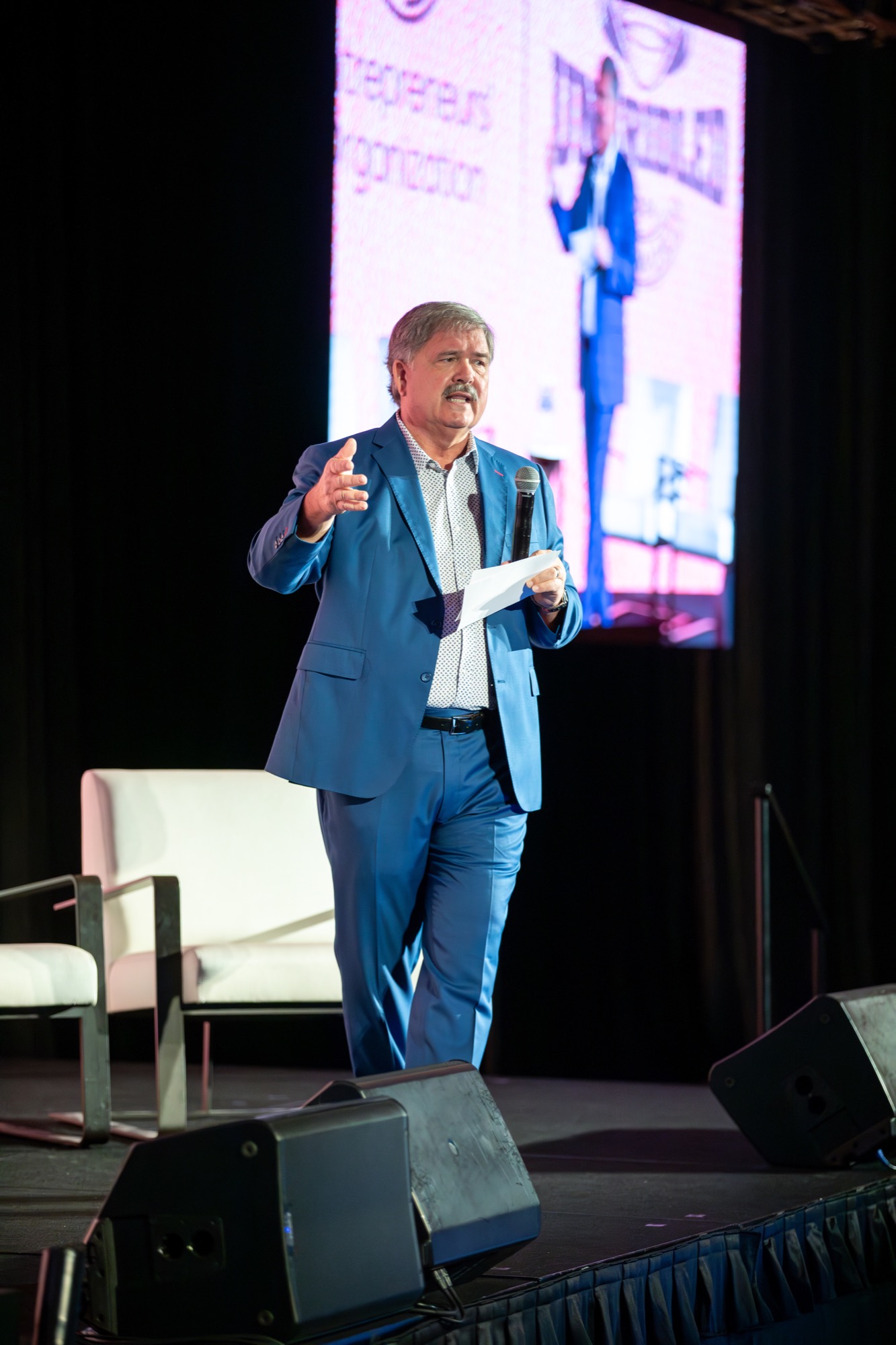Don Williams facilitating a workshop with an executive team